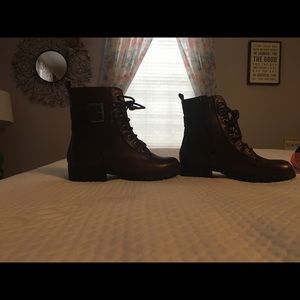 SO combat boots